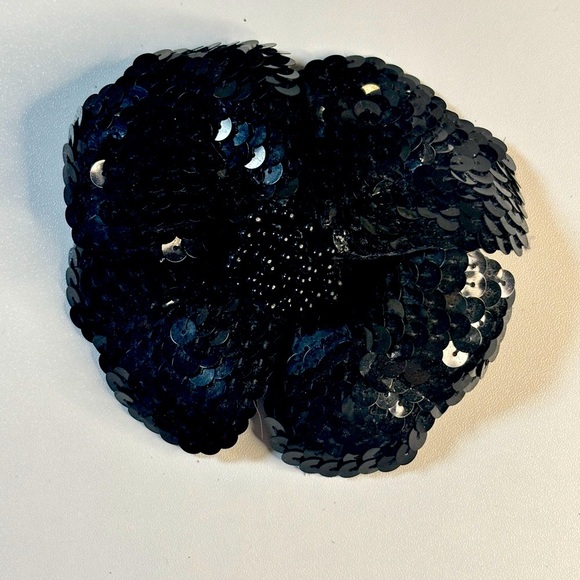 Dolce & Gabbana Brooch With Box - Picture 2 of 5